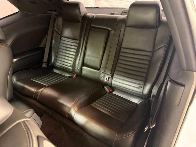 2012 Dodge Challenger SXT