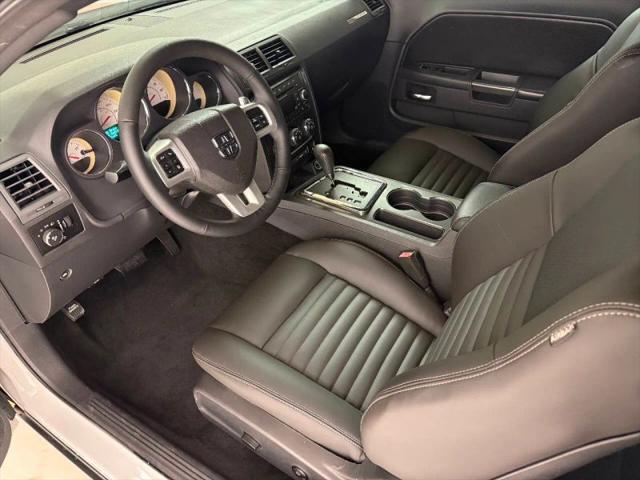 2012 Dodge Challenger SXT