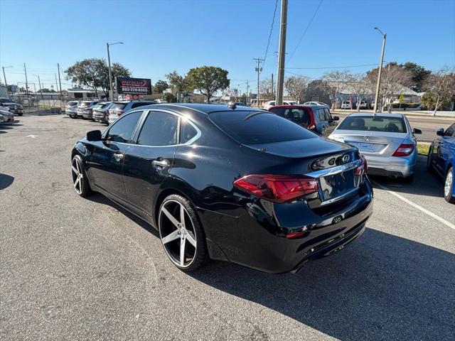 2015 INFINITI Q70 3.7