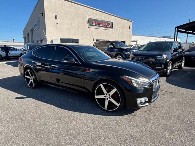 2015 INFINITI Q70 3.7