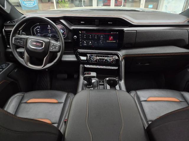 2025 GMC Sierra 1500 4WD Crew Cab Short Box AT4