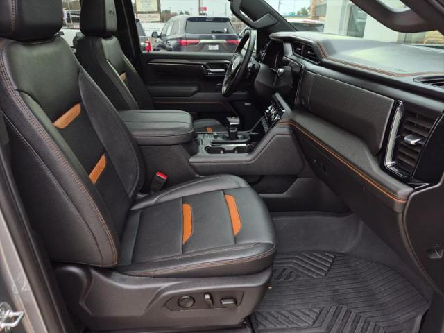2025 GMC Sierra 1500 4WD Crew Cab Short Box AT4