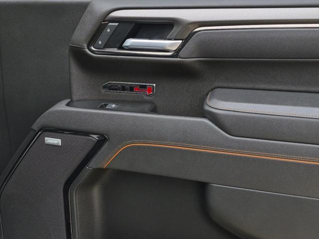 2025 GMC Sierra 1500 4WD Crew Cab Short Box AT4