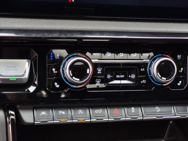 2025 GMC Sierra 1500 4WD Crew Cab Short Box AT4