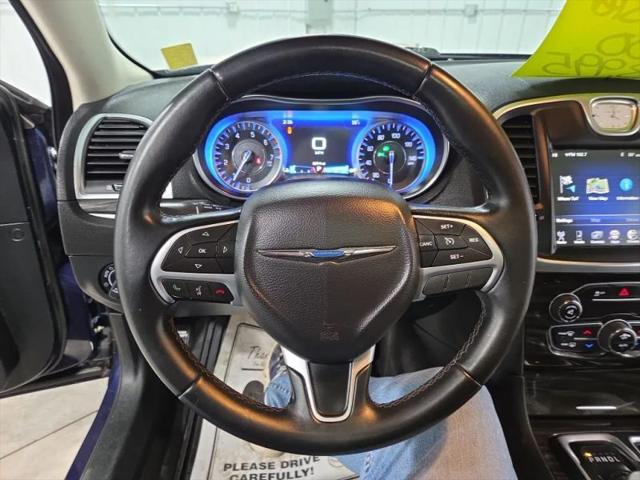 2016 Chrysler 300 Limited