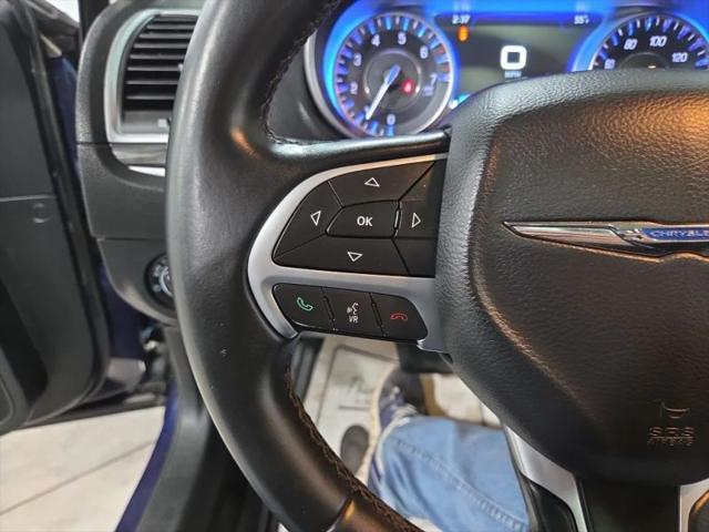 2016 Chrysler 300 Limited