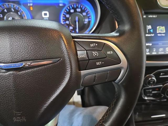 2016 Chrysler 300 Limited
