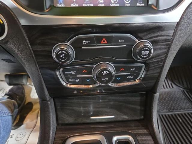 2016 Chrysler 300 Limited