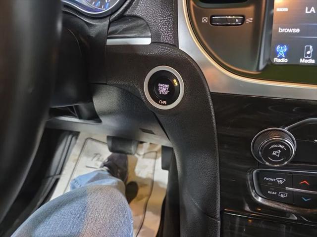 2016 Chrysler 300 Limited