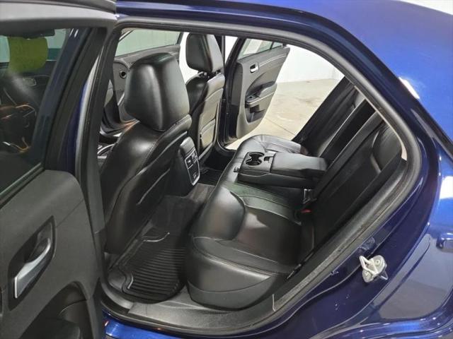 2016 Chrysler 300 Limited