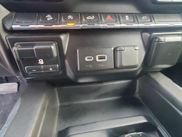 2020 GMC Sierra 1500 4WD Crew Cab Short Box Elevation