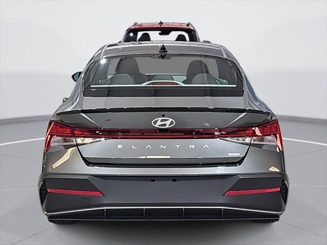 2026 Hyundai Elantra Hybrid SEL Sport