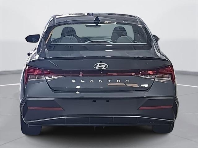 2026 Hyundai Elantra Hybrid SEL Sport