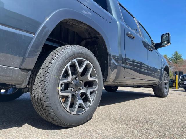2026 Ram 1500 Laramie Crew Cab 4x4 5'7" Box