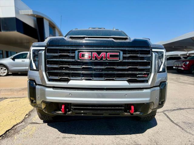 2026 GMC Sierra 2500HD Crew Cab, Standard Bed, AT4, 4WD