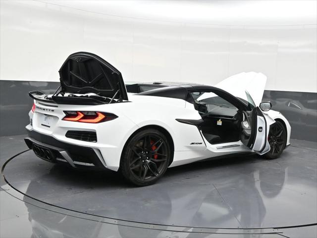 2026 Chevrolet Corvette Z06 Convertible, 1LZ, RWD