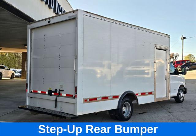 2023 Chevrolet Express Cutaway 4500 Van