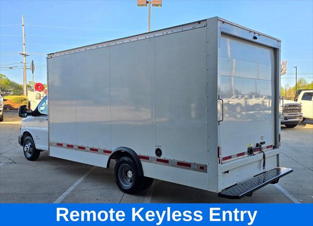 2023 Chevrolet Express Cutaway 4500 Van