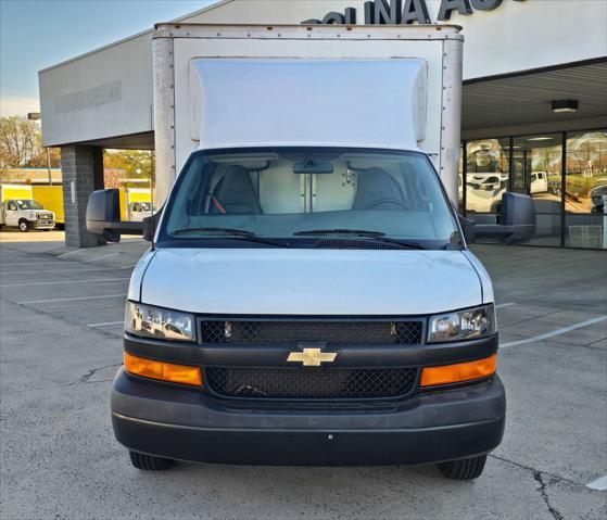 2023 Chevrolet Express Cutaway 4500 Van