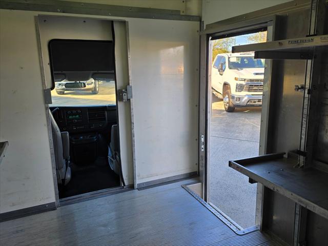 2023 Chevrolet Express Cutaway 4500 Van
