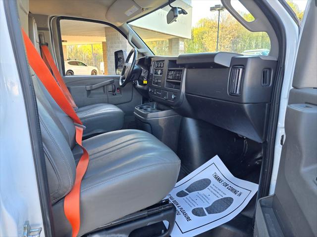 2023 Chevrolet Express Cutaway 4500 Van