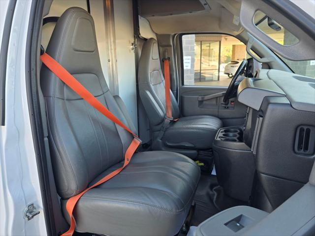2023 Chevrolet Express Cutaway 4500 Van