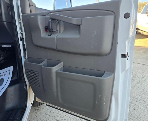 2023 Chevrolet Express Cutaway 4500 Van