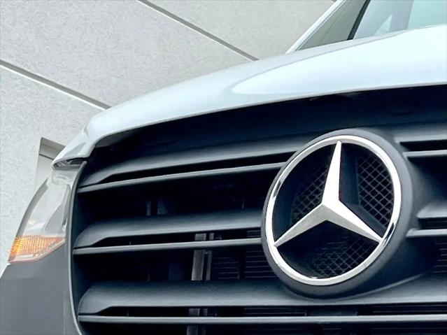 2025 Mercedes-Benz Sprinter 2500 Standard Roof 4-Cyl Diesel