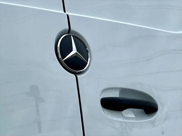 2025 Mercedes-Benz Sprinter 2500 Standard Roof 4-Cyl Diesel