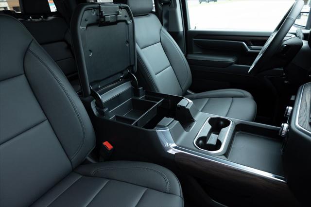 2026 GMC Sierra 2500HD Crew Cab, Standard Bed, SLT, 4WD