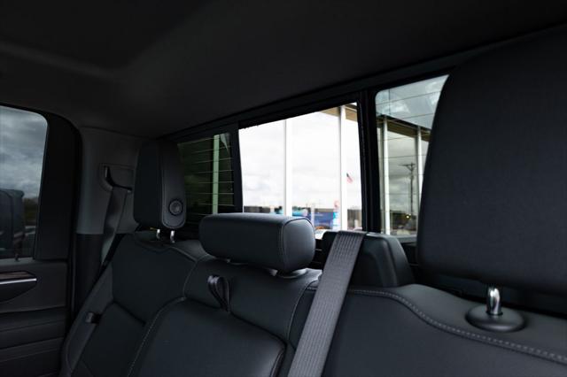 2026 GMC Sierra 2500HD Crew Cab, Standard Bed, SLT, 4WD