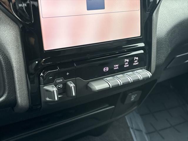 2026 Ram 2500 Tradesman Crew Cab 4x4 64 Box