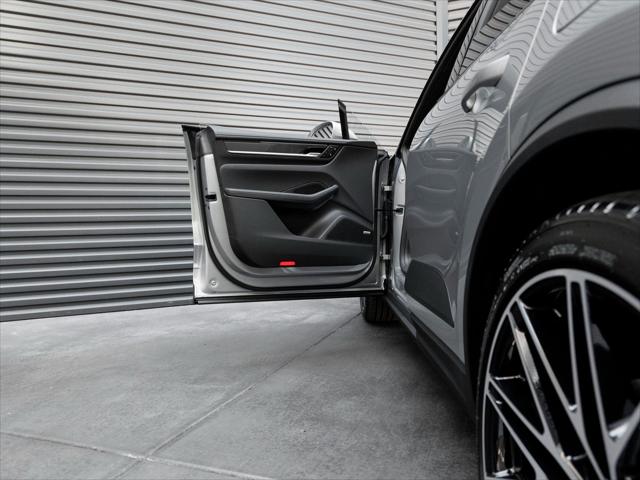 2026 Porsche Macan Electric 4S