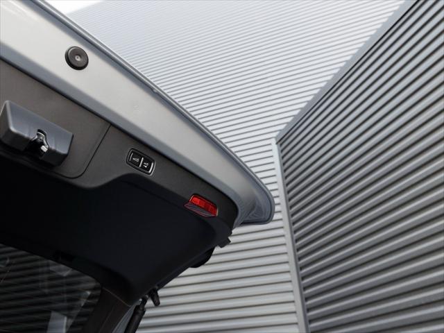 2026 Porsche Macan Electric 4S