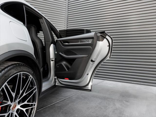 2026 Porsche Macan Electric 4S