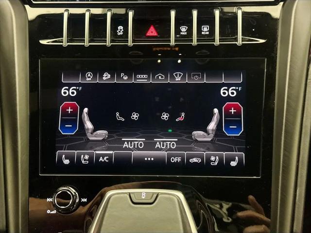 2022 Lamborghini Urus Standard