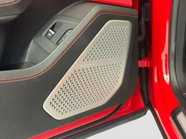 2022 Lamborghini Urus Standard
