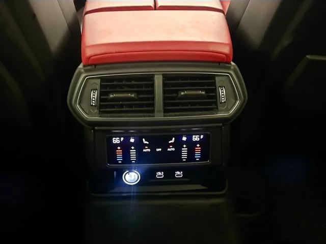 2022 Lamborghini Urus Standard