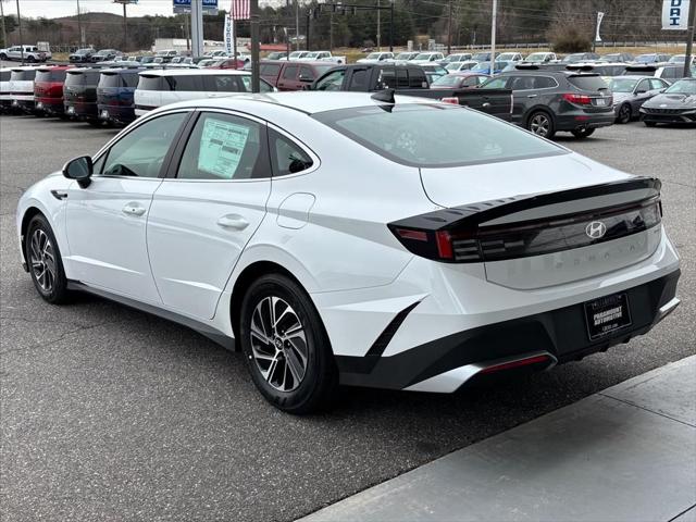 2026 Hyundai Sonata Hybrid Blue