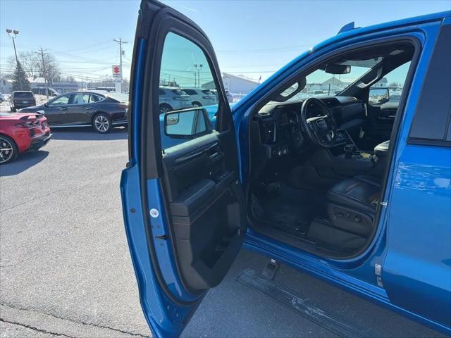 2022 GMC Sierra 1500 4WD Crew Cab Short Box AT4
