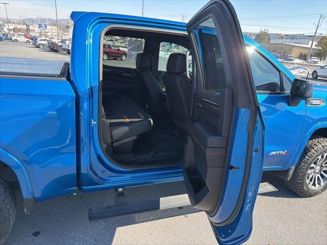 2022 GMC Sierra 1500 4WD Crew Cab Short Box AT4