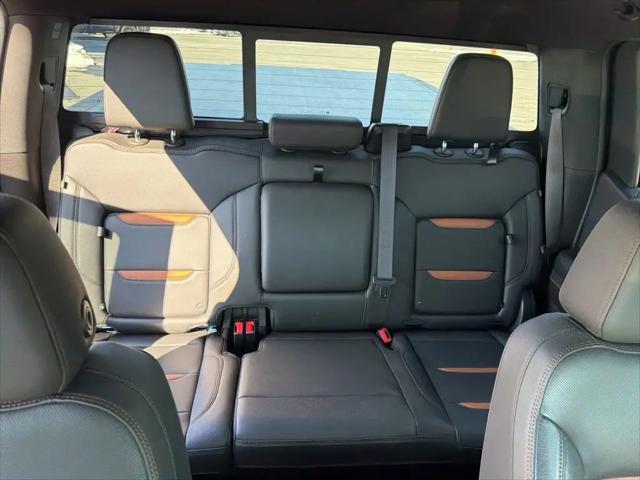 2022 GMC Sierra 1500 4WD Crew Cab Short Box AT4