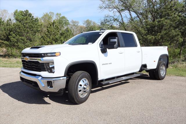 2026 Chevrolet Silverado 3500HD Crew Cab, Long Bed, LT Dual Rear Wheel, RWD