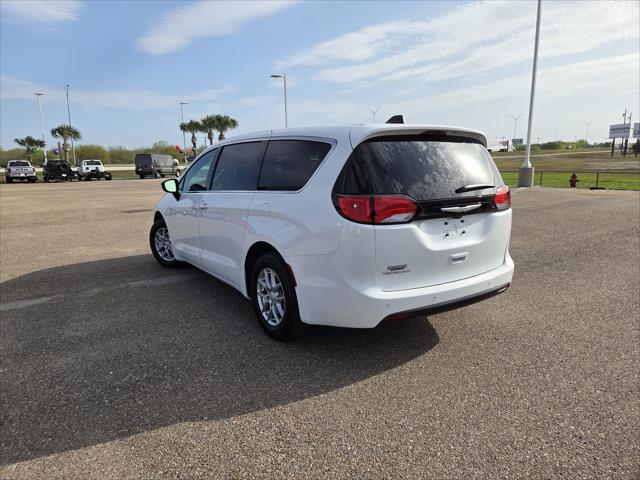 2026 Chrysler Voyager LX