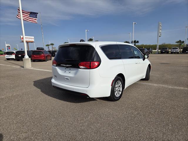 2026 Chrysler Voyager LX