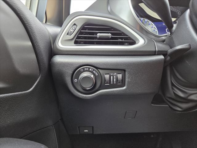 2026 Chrysler Voyager LX