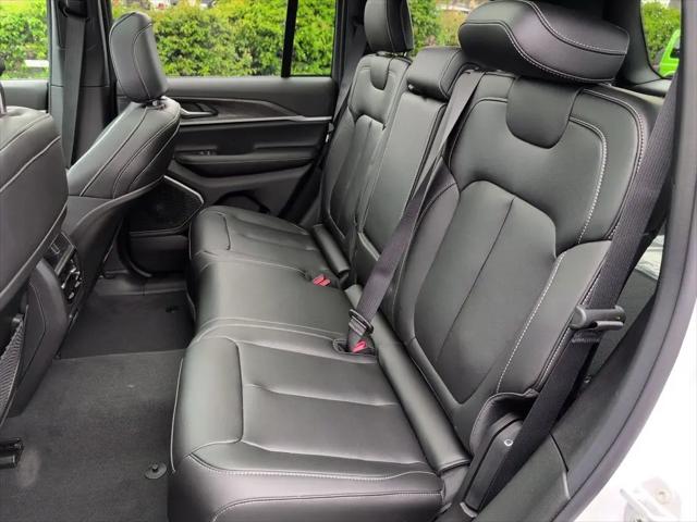 2026 Jeep Grand Cherokee Limited 4x2