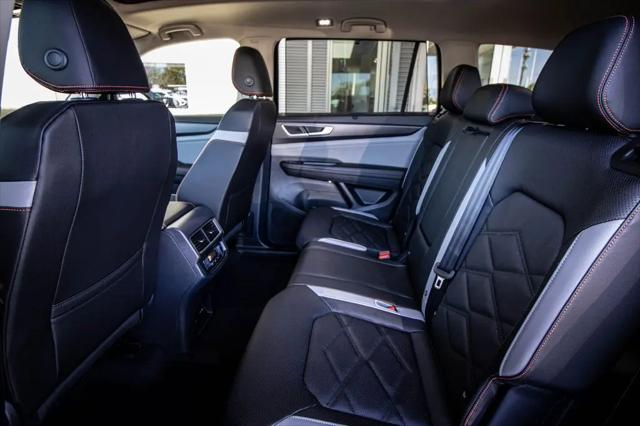 2026 Volkswagen Atlas Peak Edition
