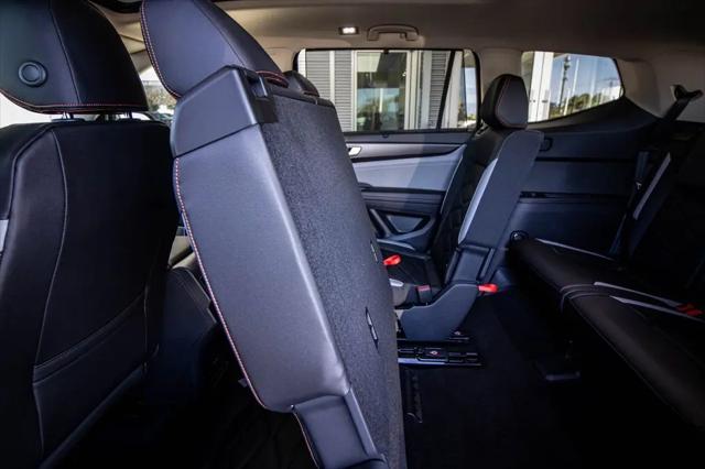 2026 Volkswagen Atlas Peak Edition