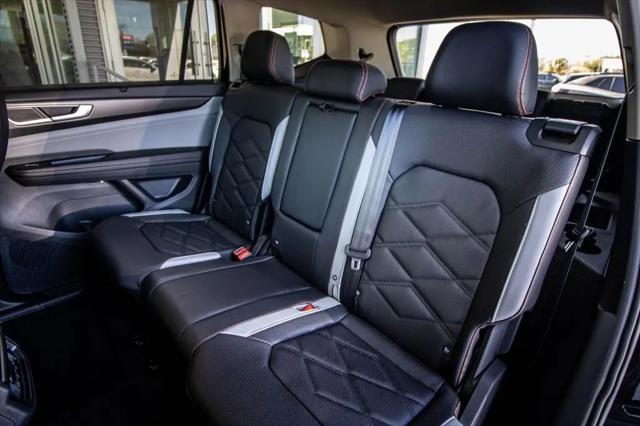 2026 Volkswagen Atlas Peak Edition